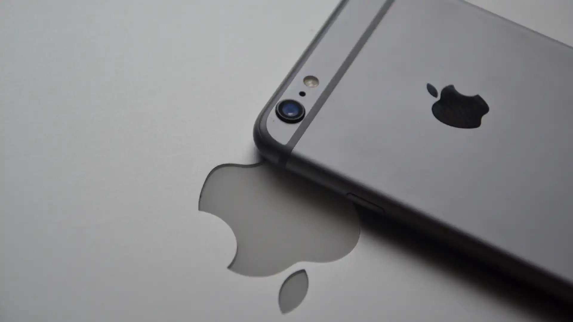 Apple's Visual Identity